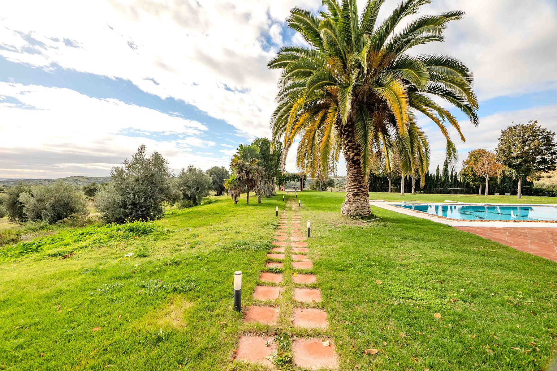Budget-Friendly Film Production Tips in Spain: Maximizing Value Without Compromising Quality
