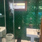 double room bathroom